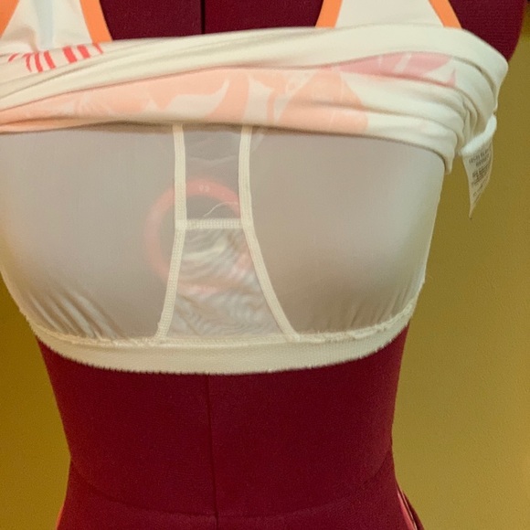 Danskin White with Orange Hibiscus print - Picture 4 of 7